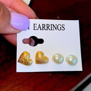 2 pairs heart studs and pearl earrings